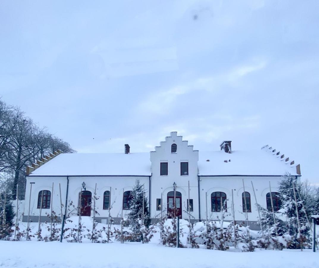 Vita Huset Pa Oesterlen Gärsnäs 外观 照片